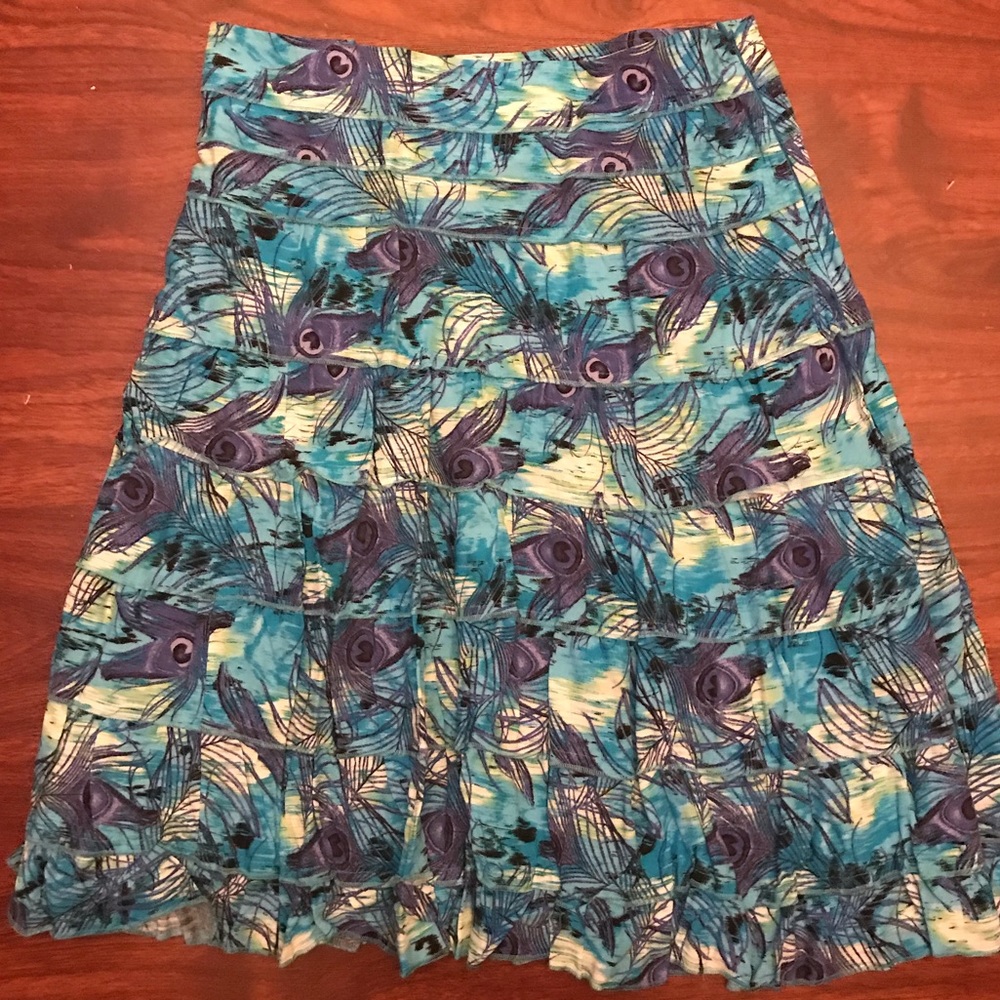 Peacock print knee length spring/summer skirt